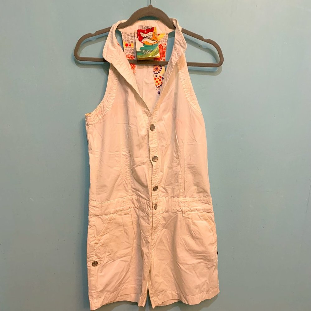 NWT Cantao White BOHO Short Overall with Unique Design, Size M.